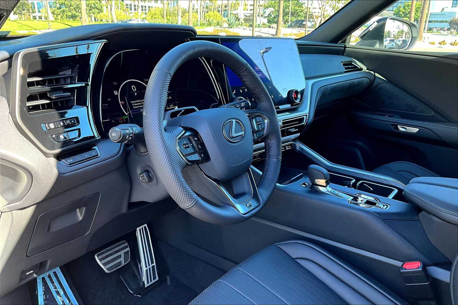 2026 Lexus TX 500h F SPORT Performance Premium photo 9