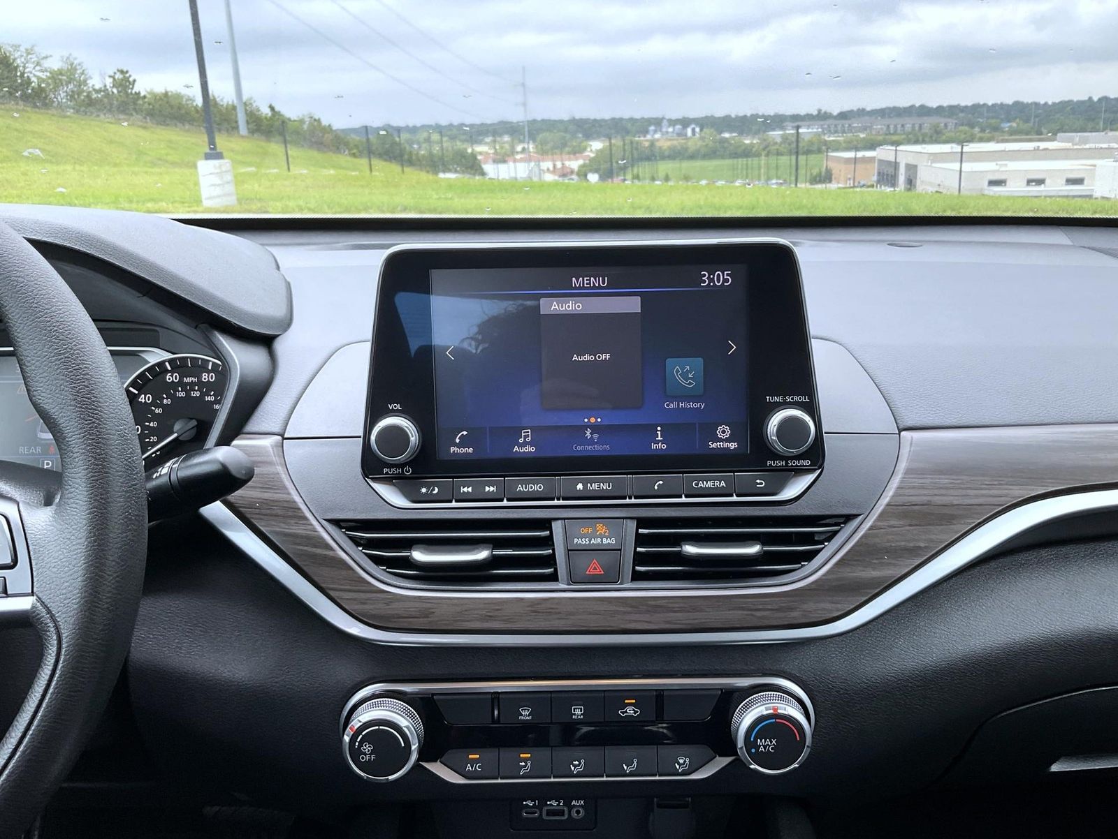 2024 Nissan Altima 2.5 SV photo 14
