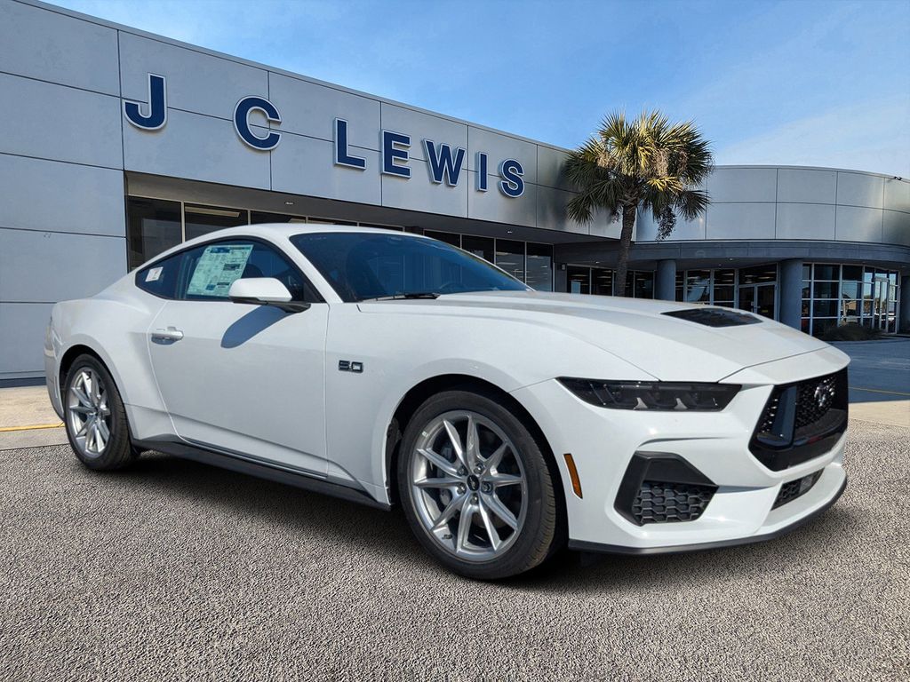 2025 Ford Mustang GT Premium's photo