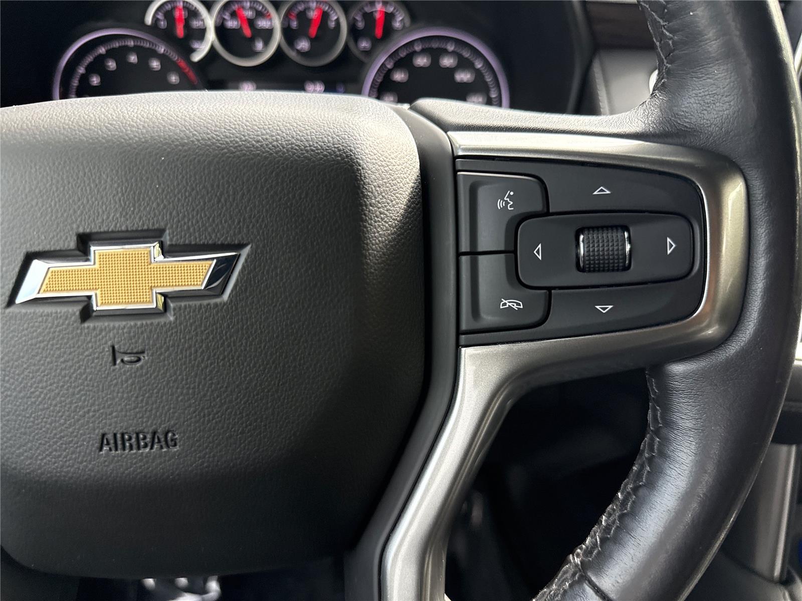 2021 Chevrolet Suburban 1500 LT photo 14
