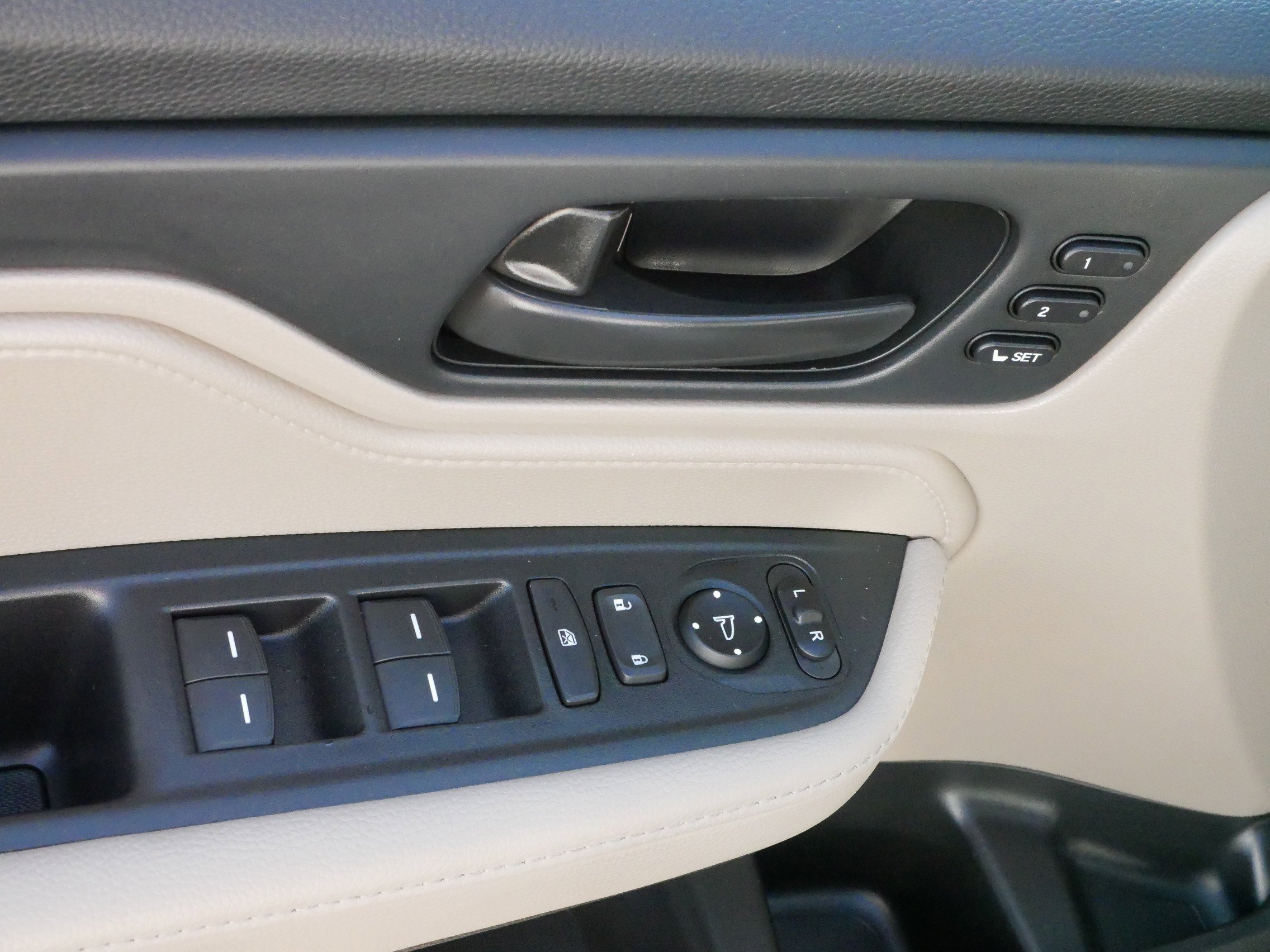 2023 Honda Odyssey EX-L photo 15