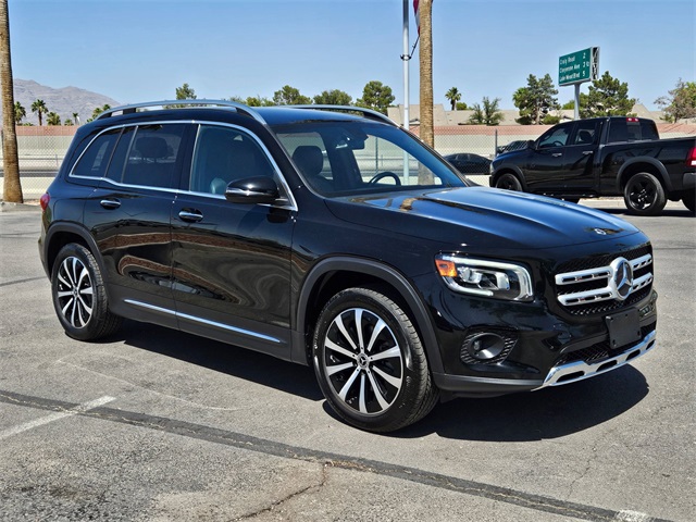 2023 Mercedes Benz GLB 250 photo 4