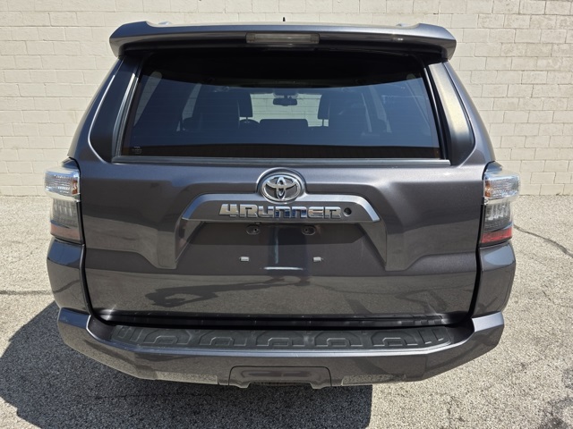 2017 Toyota 4Runner SR5 Premium photo 3