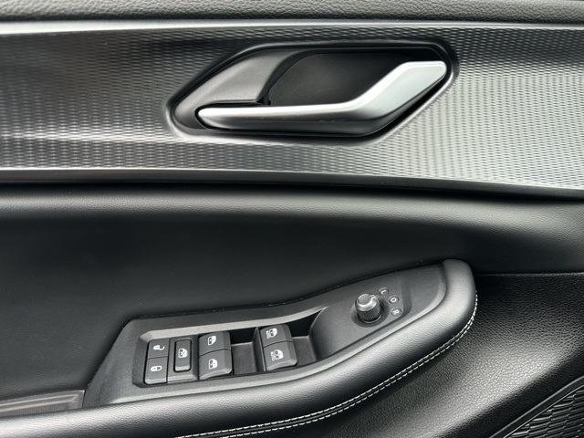 2023 Jeep Grand Cherokee Altitude photo 14