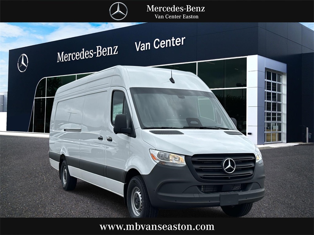 2026 Mercedes-Benz Sprinter Cargo Van Base's photo