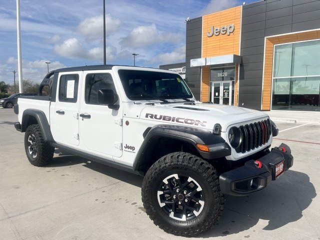 2024 Jeep Gladiator Rubicon's photo
