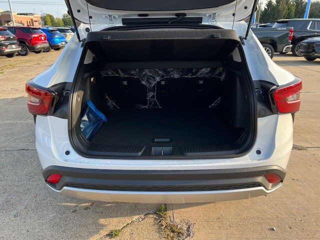 2026 Chevrolet Trax LT photo 31