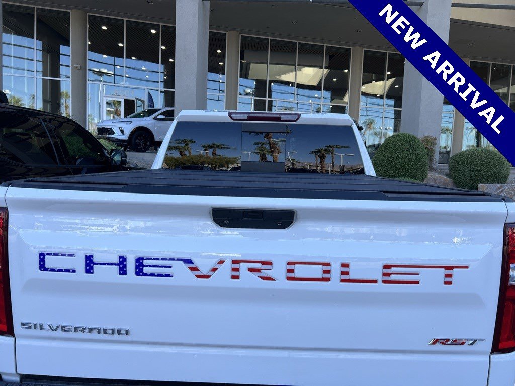 2020 Chevrolet Silverado 1500 RST photo 4