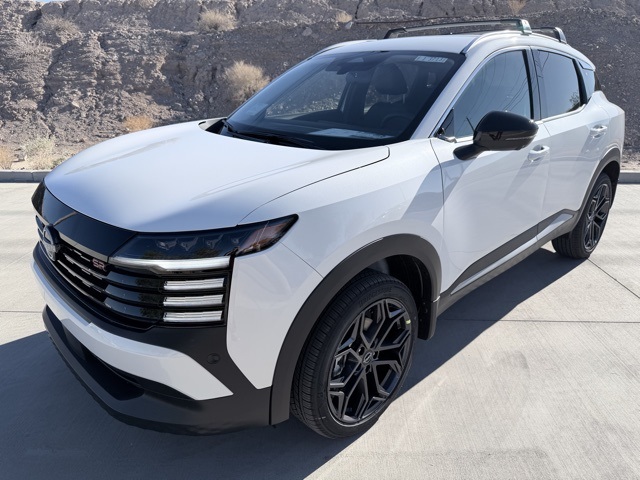 2026 Nissan KICKS SR's photo