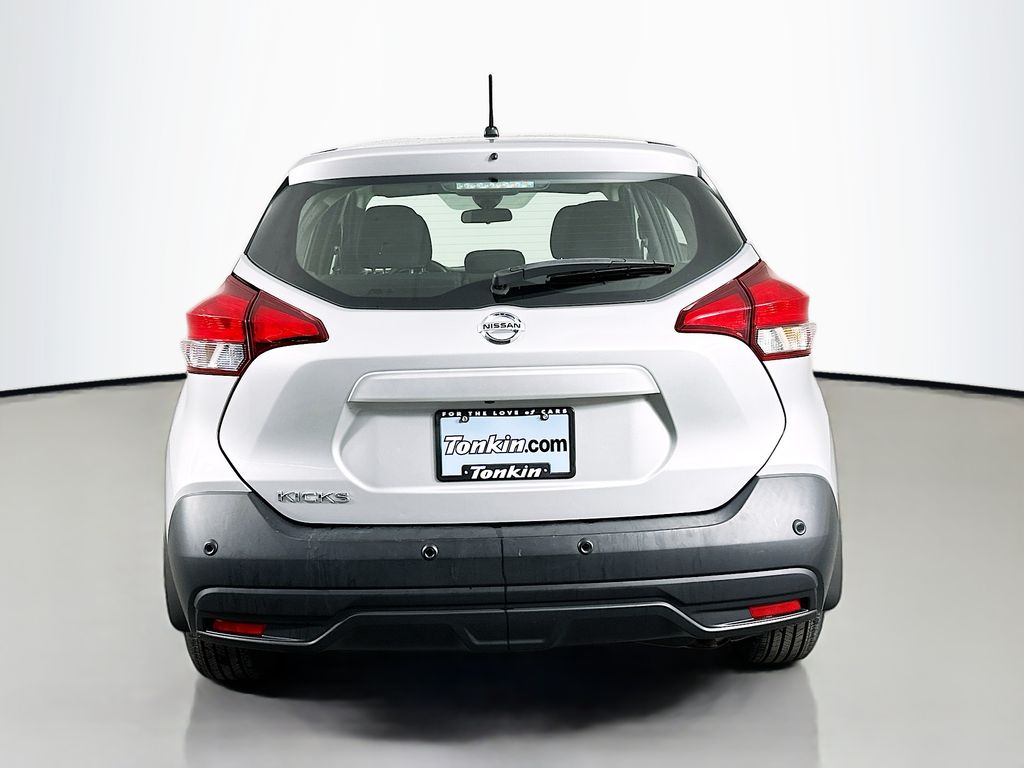 2020 Nissan Kicks S photo 4