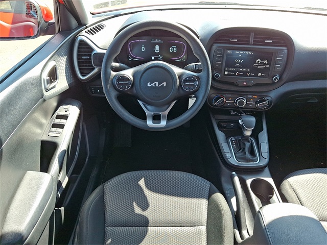 2023 Kia Soul LX photo 11