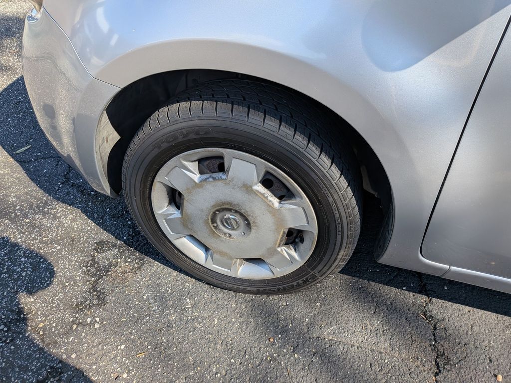 2011 Nissan Cube S photo 3