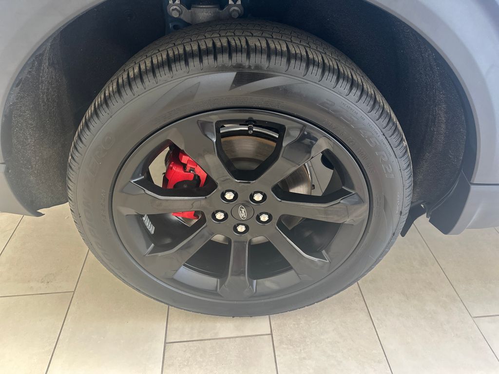 2023 Ford Explorer ST photo 7