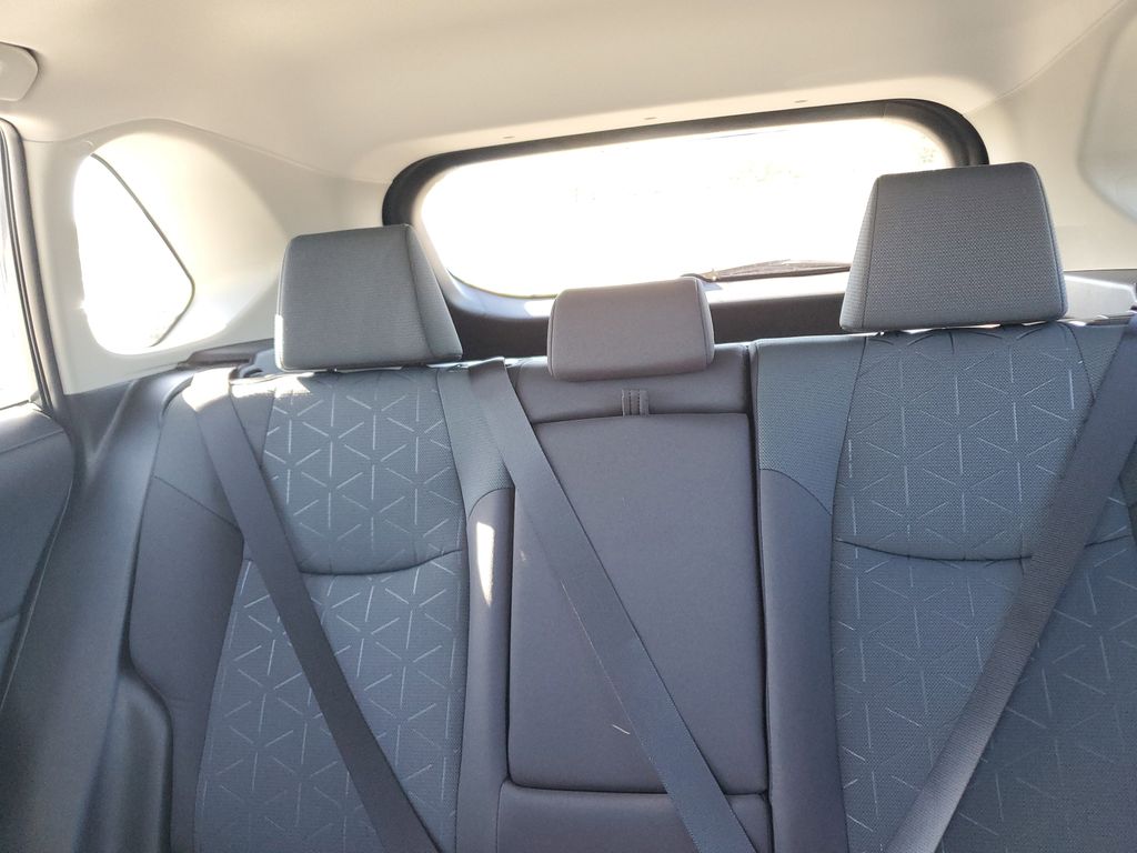 2025 Toyota RAV4 Hybrid XLE photo 25