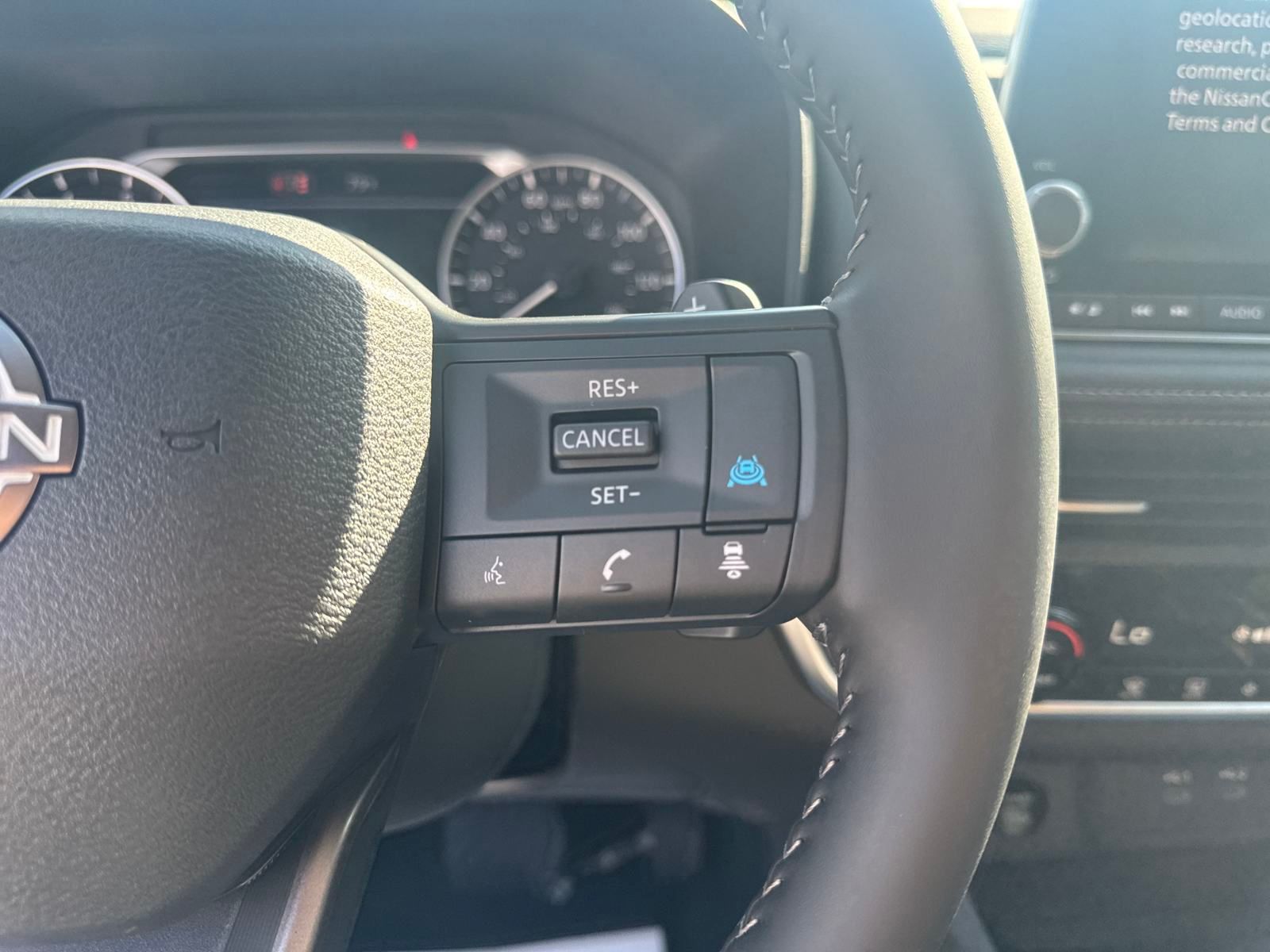 2026 Nissan Rogue SV photo 13