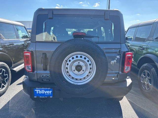 2025 Ford Bronco Base photo 3