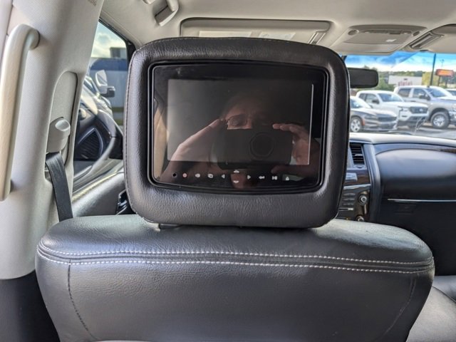 2019 Nissan Armada SV photo 33