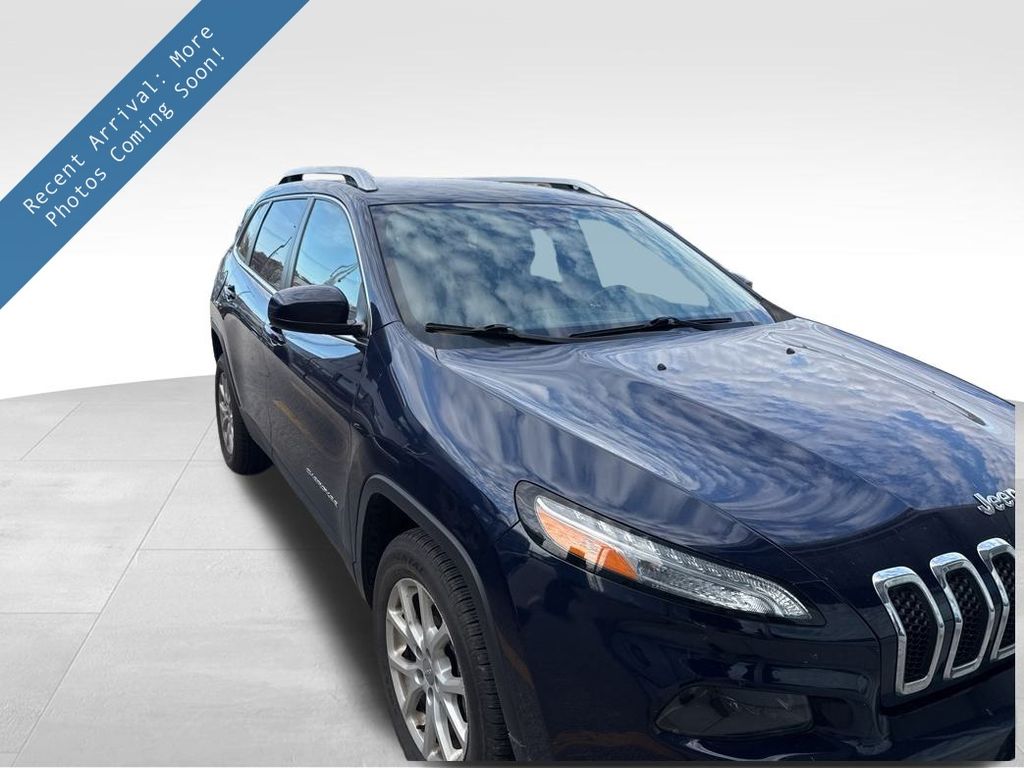 2016 Jeep Cherokee Latitude photo 4