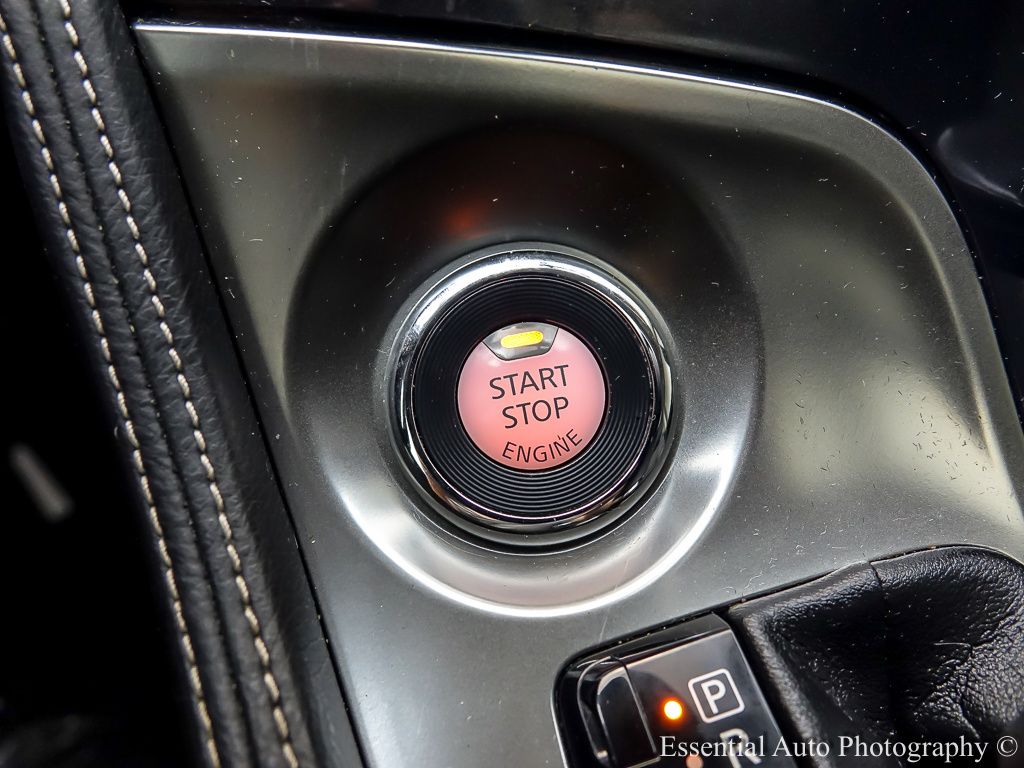 2018 Nissan Maxima SL photo 16