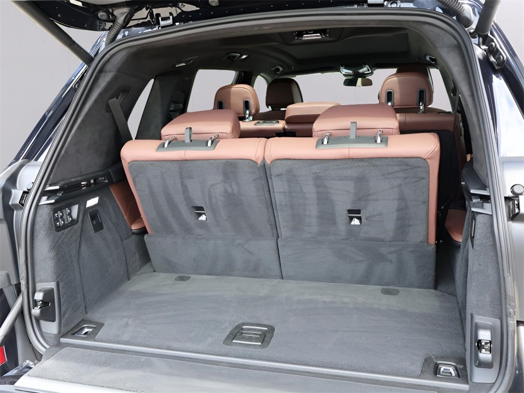 2023 Bmw X7 M60i photo 16