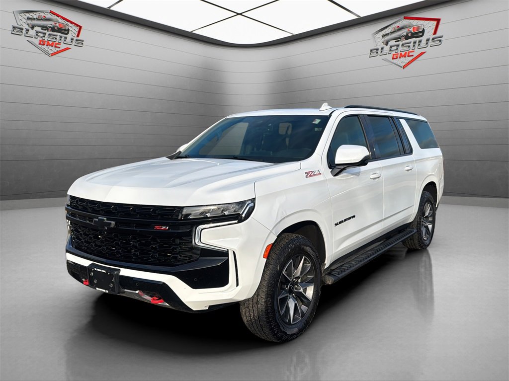 2023 Chevrolet Suburban Z71's photo