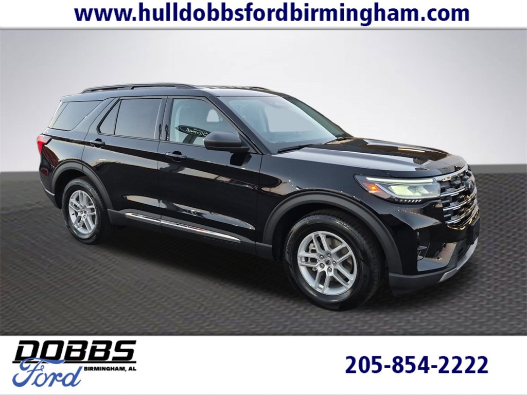 2025 Ford Explorer Active's photo