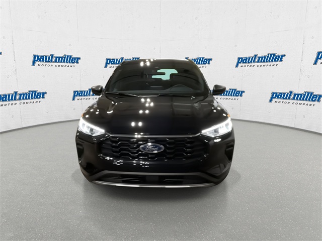 2026 Ford Escape ST-Line photo 4