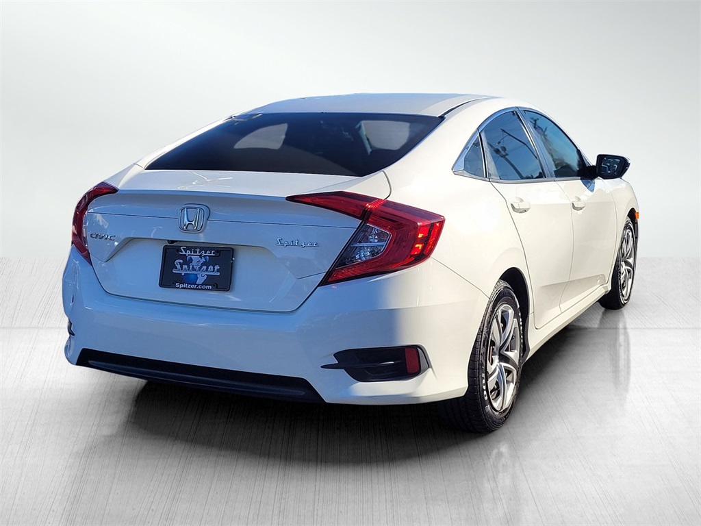 2017 Honda Civic LX photo 4