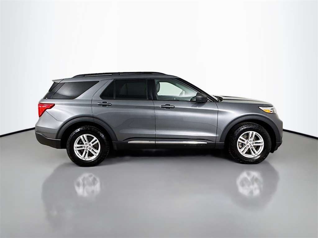 2021 Ford Explorer XLT photo 5
