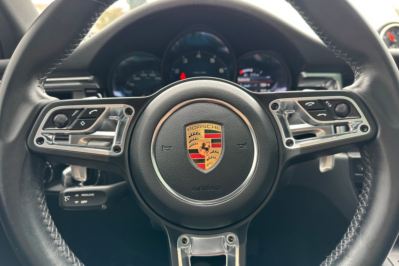 2020 Porsche Macan photo 29