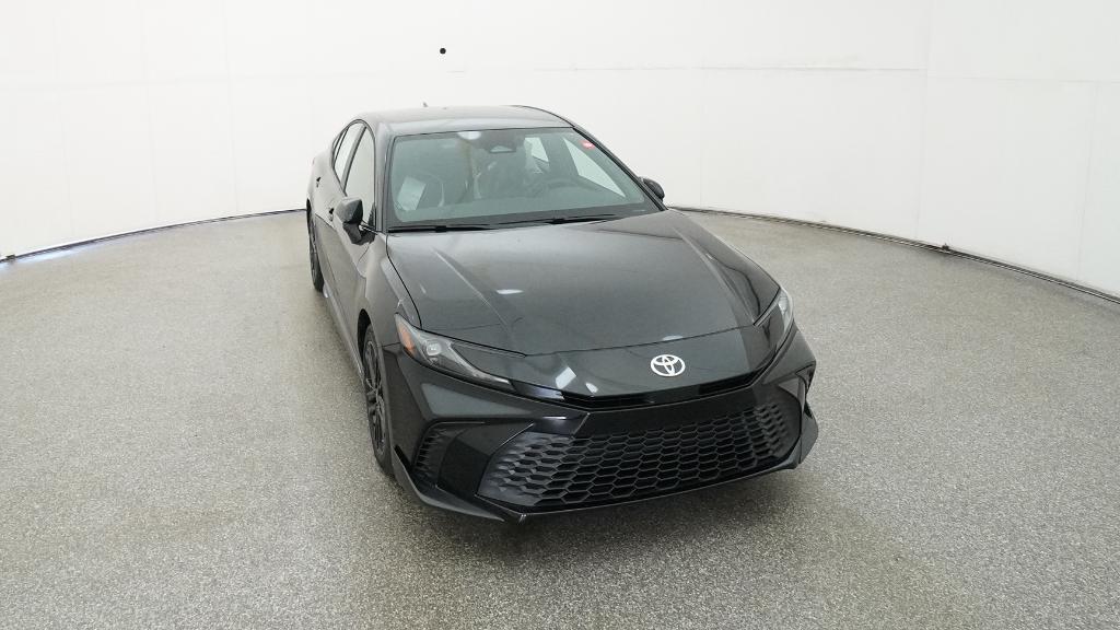 2025 Toyota Camry SE photo 32