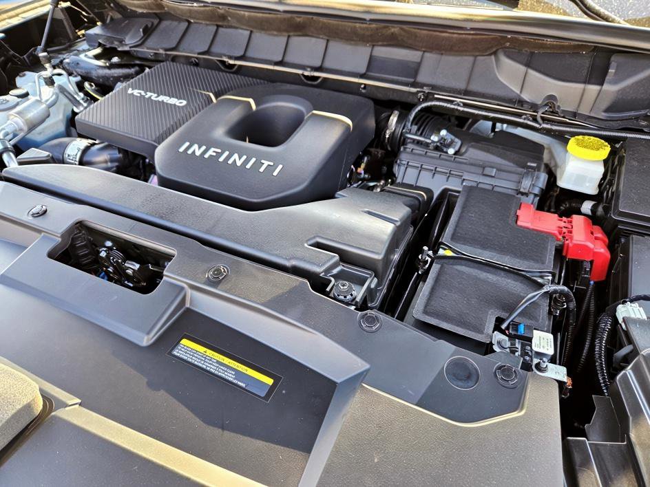2025 Infiniti QX60 Autograph photo 17