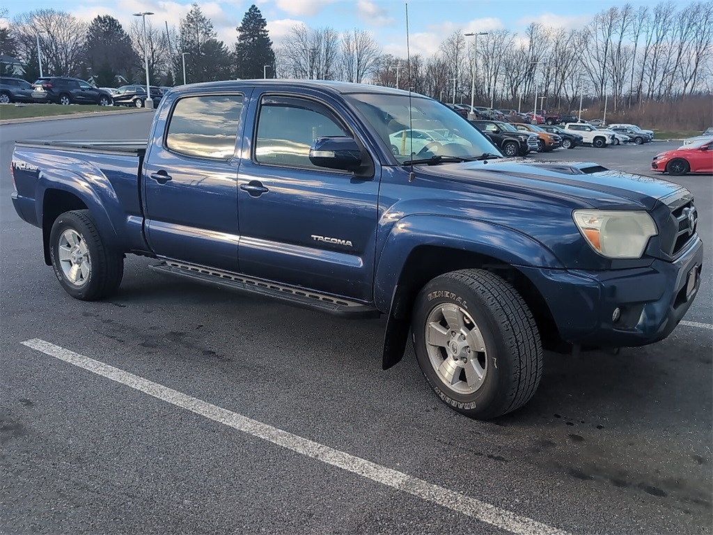 2015 Toyota Tacoma Base's photo