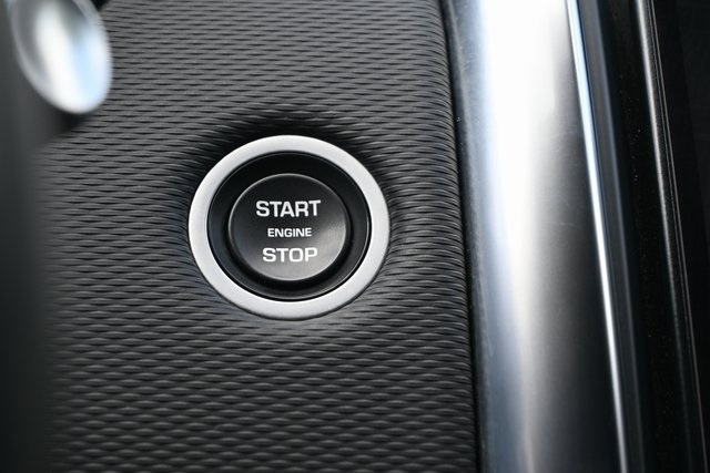 2023 Land Rover Discovery S R-Dynamic photo 30