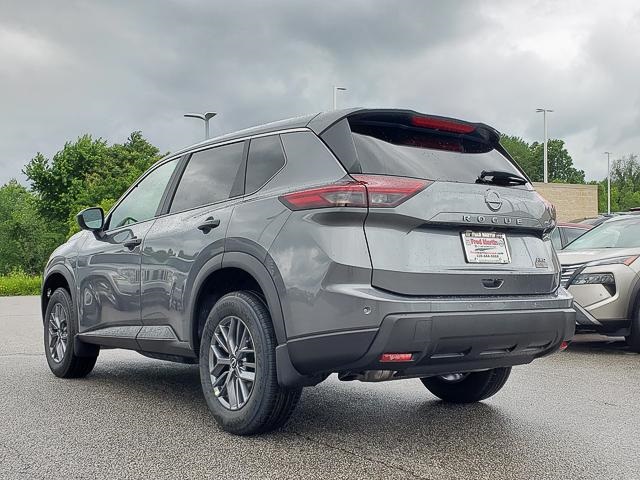2025 Nissan Rogue S photo 5