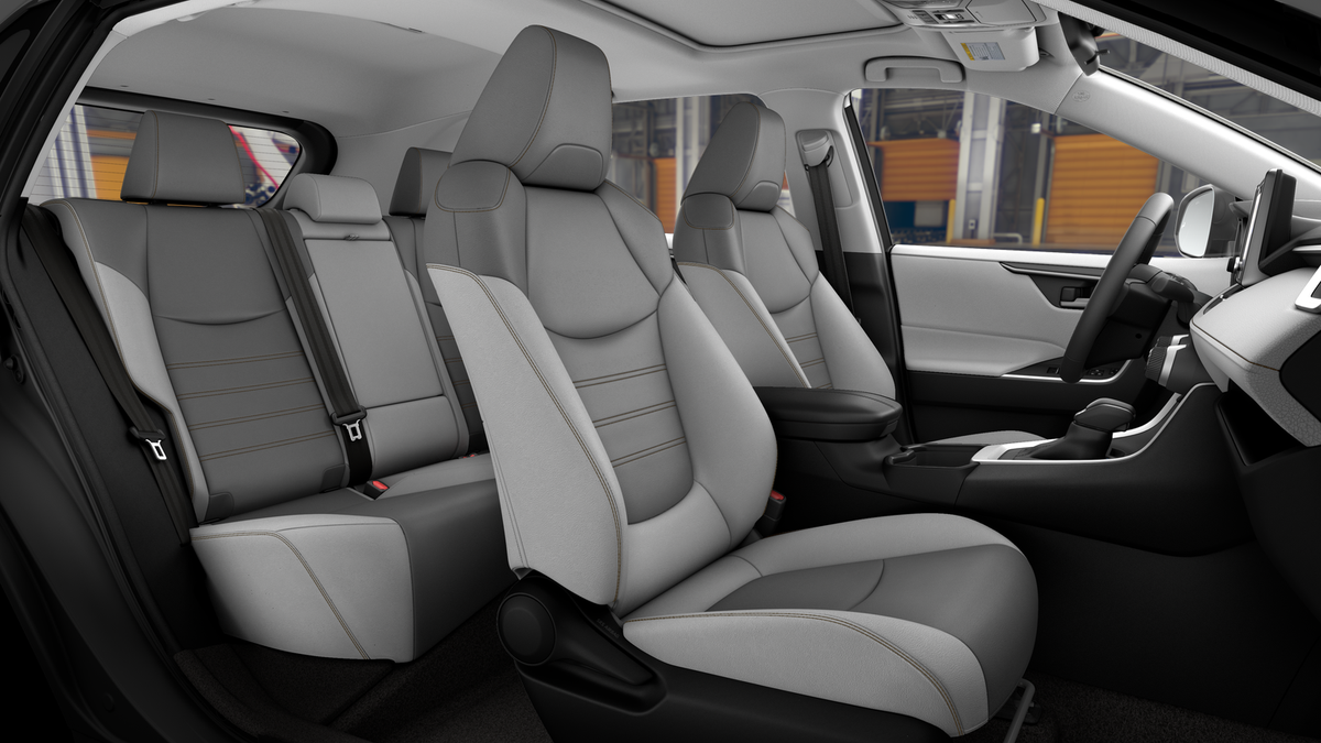 2025 Toyota RAV4 XLE Premium photo 20