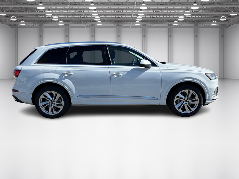 2024 Audi Q7 55 Premium Plus photo 5