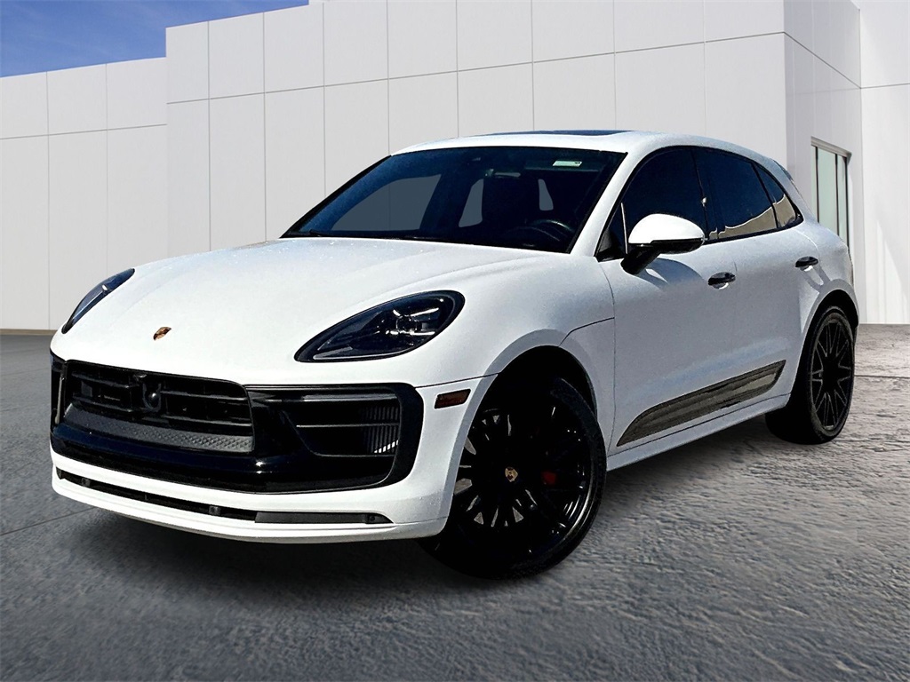 2023 Porsche Macan GTS's photo