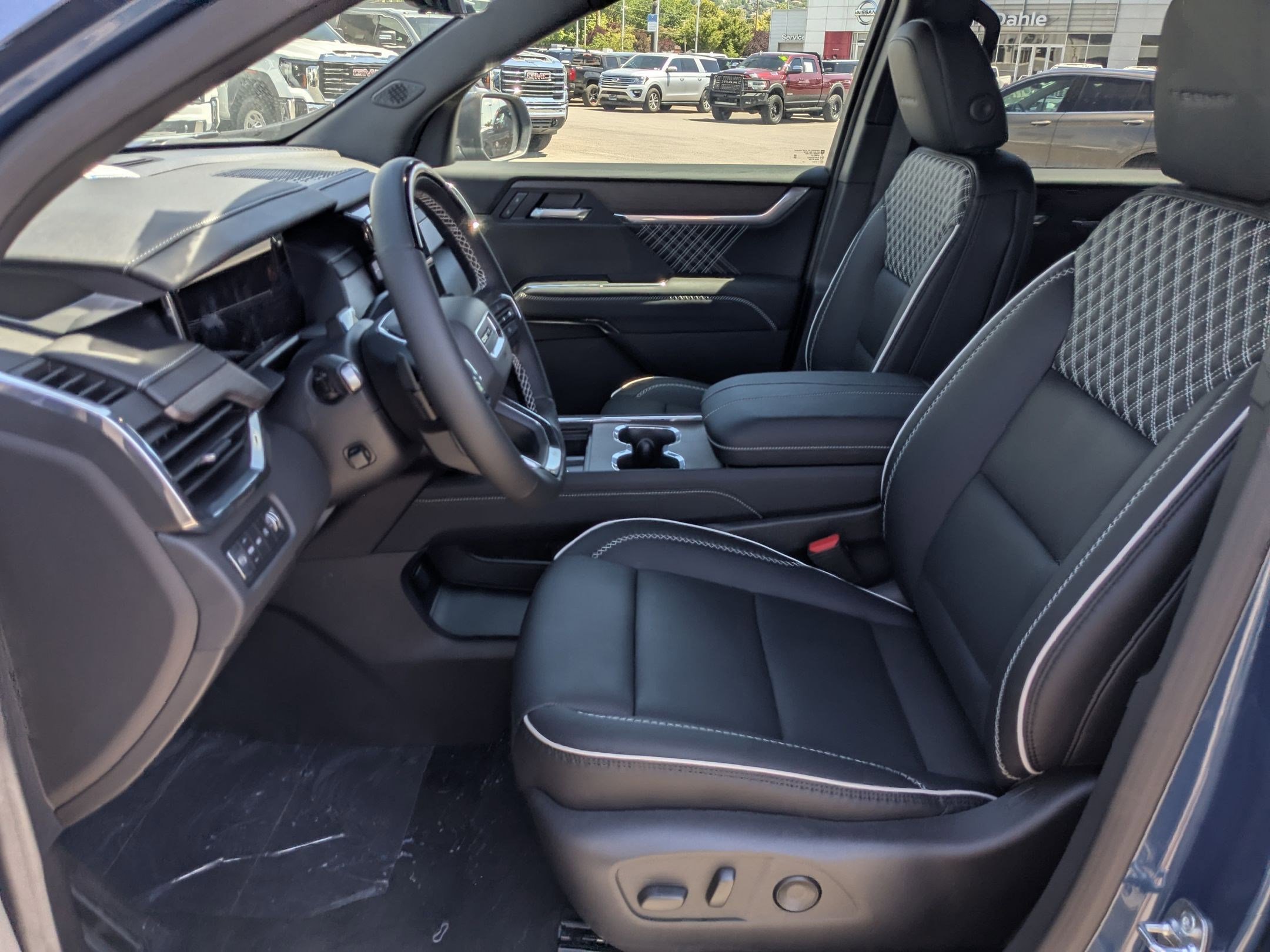 2026 Gmc Acadia Denali photo 11