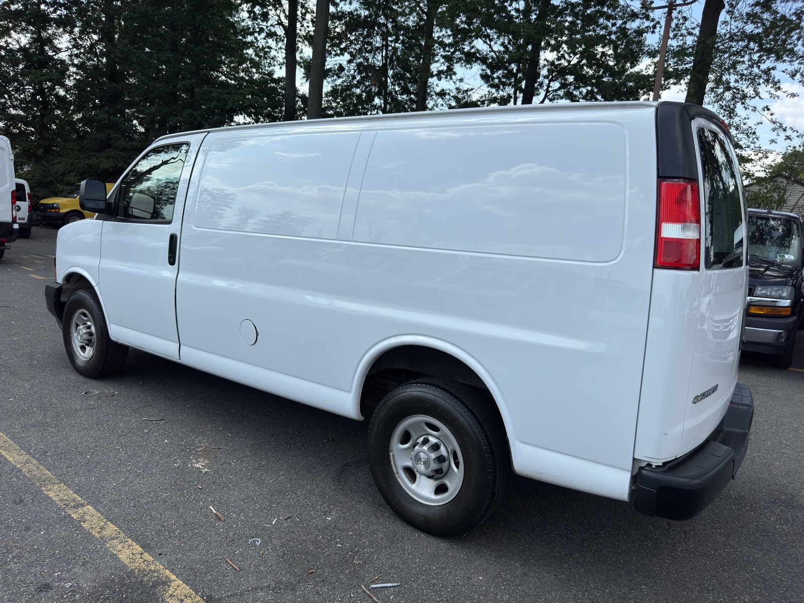 2020 Chevrolet Express Cargo Work Van 2500 photo 2