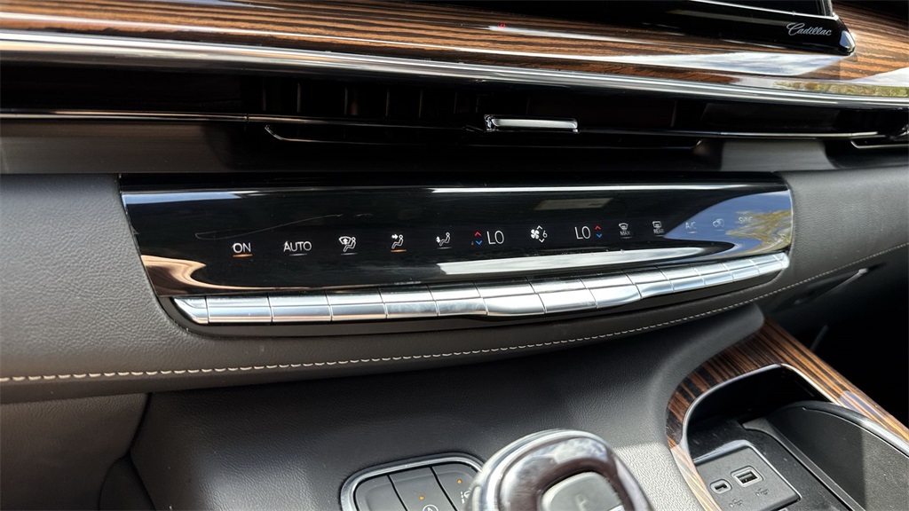 2023 Cadillac Escalade Premium Luxury photo 49