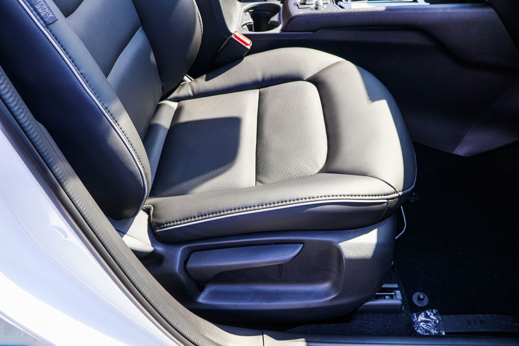 2025 Mazda CX-5 2.5 Select photo 31