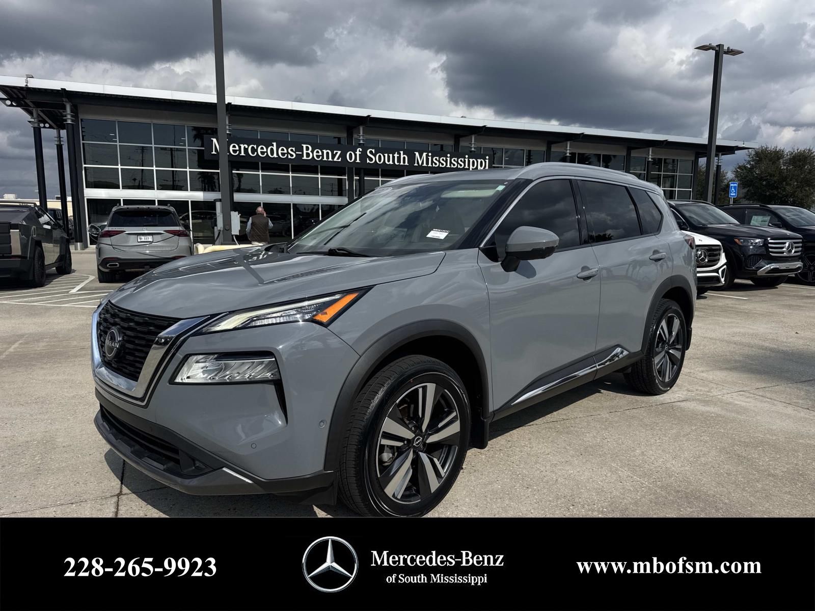 2022 Nissan Rogue SL