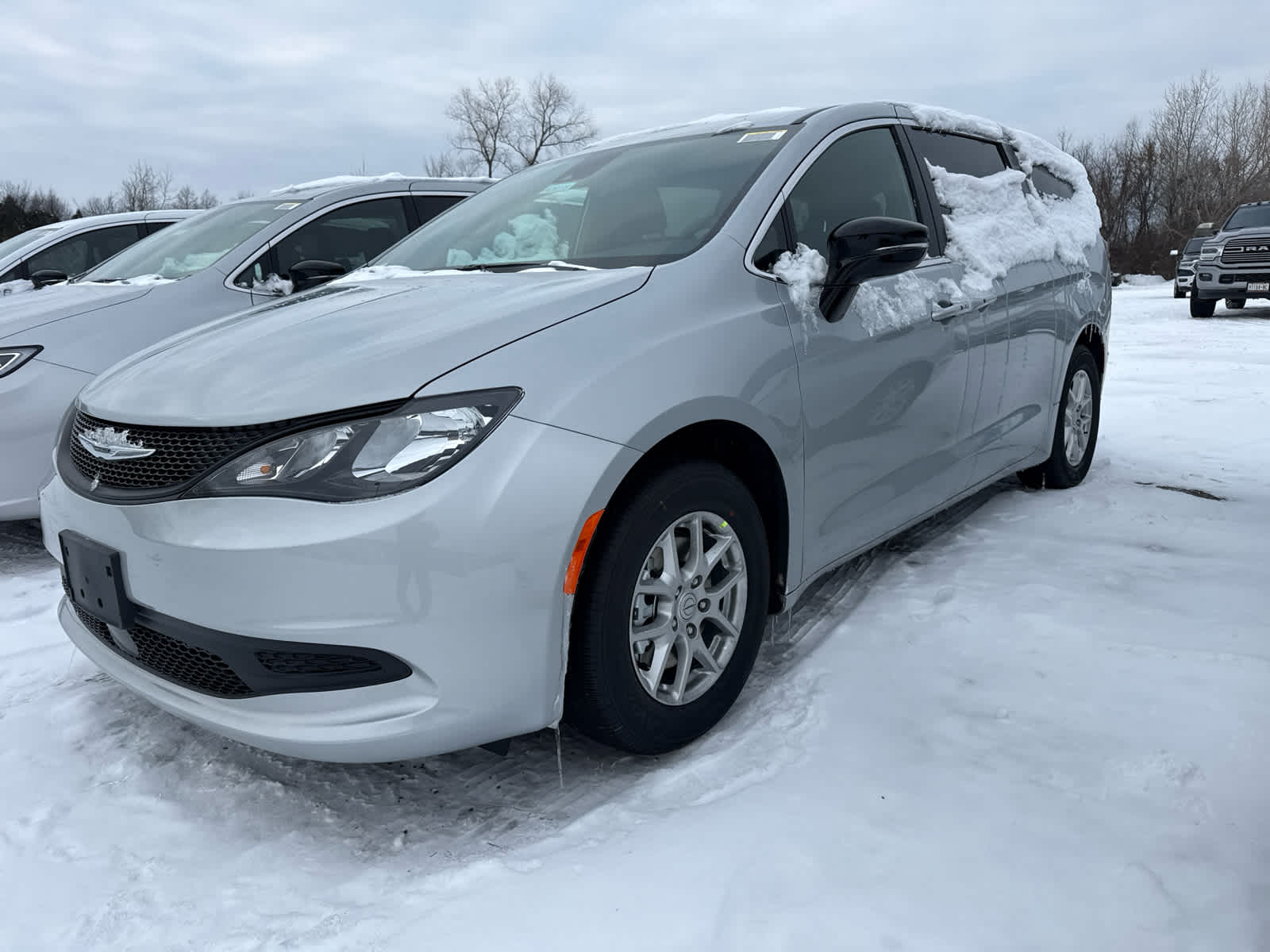 2026 Chrysler Voyager LX's photo