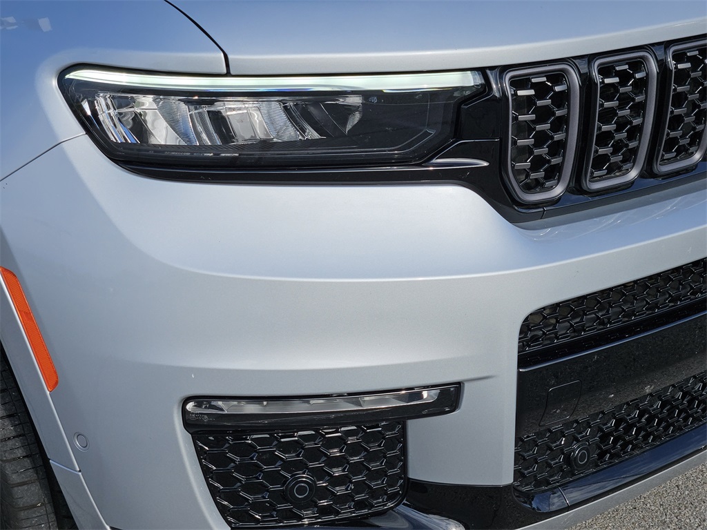 2024 Jeep Grand Cherokee L Summit photo 6
