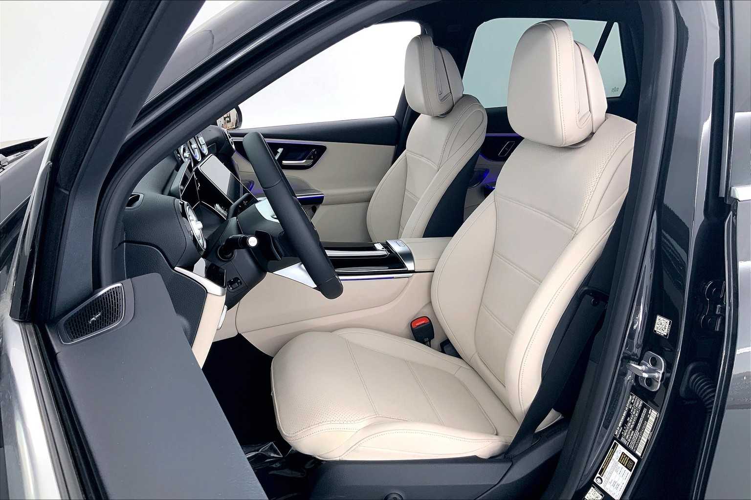 2026 Mercedes Benz GLC 300 4MATIC photo 11