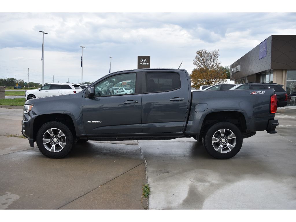 2017 Chevrolet Colorado Z71 photo 4