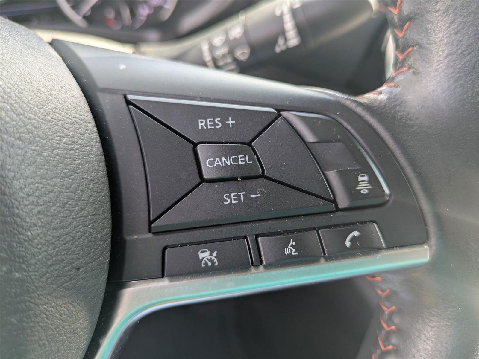2023 Nissan Sentra SR photo 16