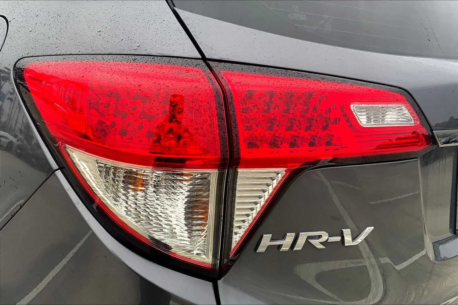 2022 Honda HR-V LX photo 25