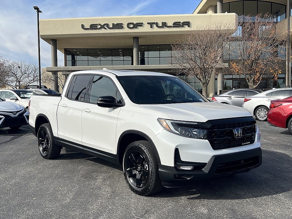 2025 Honda Ridgeline Black Edition's photo